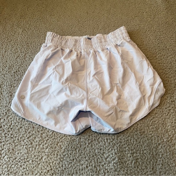 Lululemon Hotty Hot High-Rise Lined Short 4" Pastel Blue Size 6 Running - Picture 5 of 12